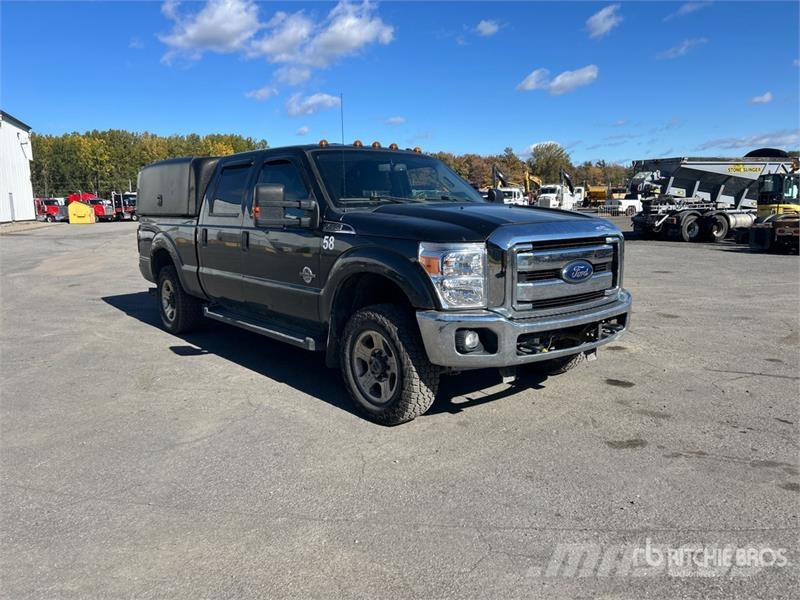 Ford F-250 XLT 4x4 Crew Cab Pickup Прочие фургоны