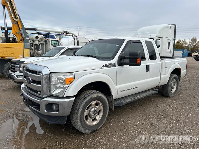 Ford F-250 XLT 4x4 Extended Cab Pickup Ostalo