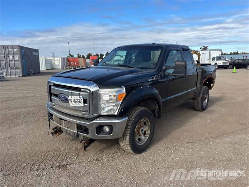 Ford F-250 XLT 4x4 Extended Cab Pickup Ostalo