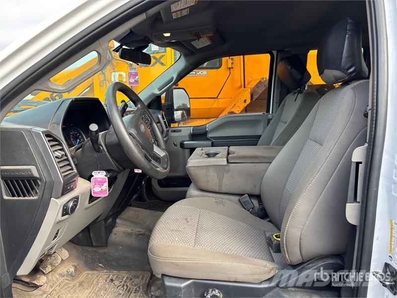 Ford F-250 XLT 4x4 Extended Cab Pickup (Inoperable) Άλλα Vans