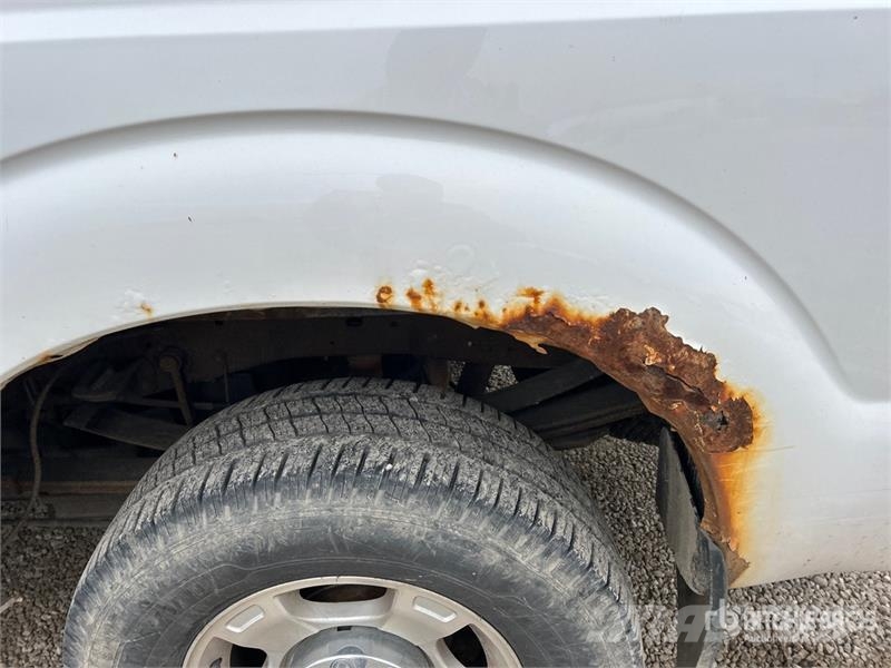Ford F-250 XLT 4x4 Extended Cab Pickup Otros