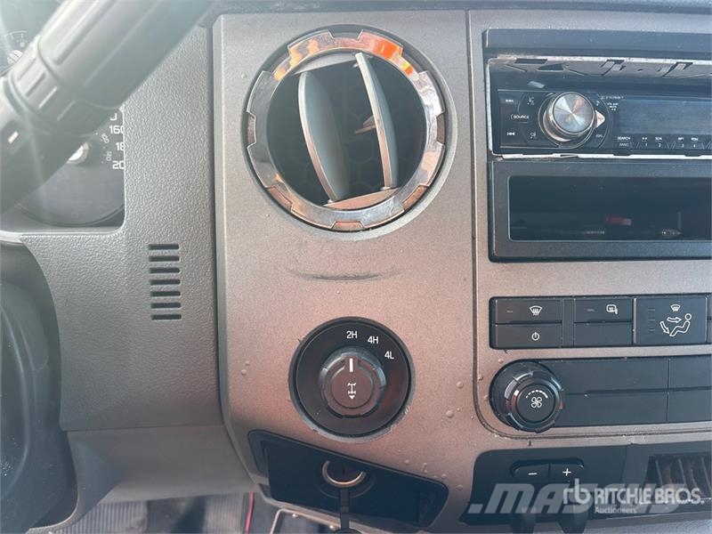 Ford F-250 XLT 4x4 Extended Cab Pickup Ostalo