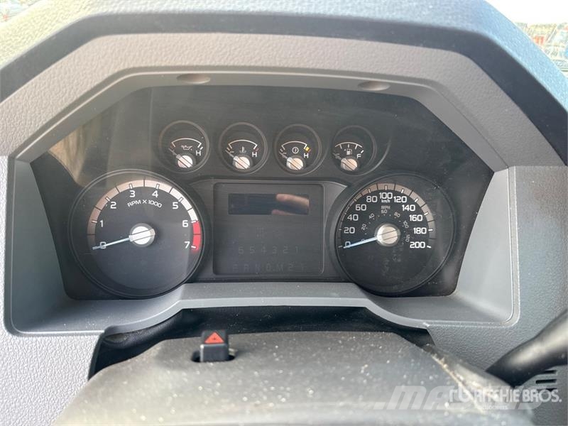 Ford F-250 XLT 4x4 Extended Cab Pickup Ostalo