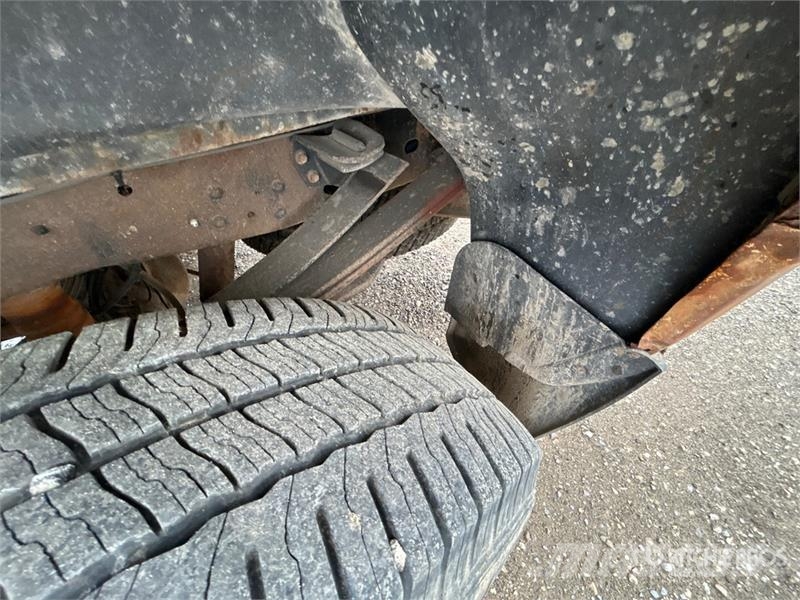Ford F-250 XLT 4x4 Extended Cab Pickup Ostalo