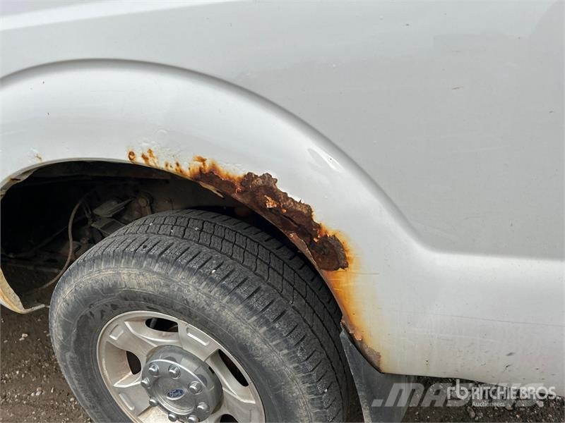 Ford F-250 XLT 4x4 Extended Cab Pickup Ostalo