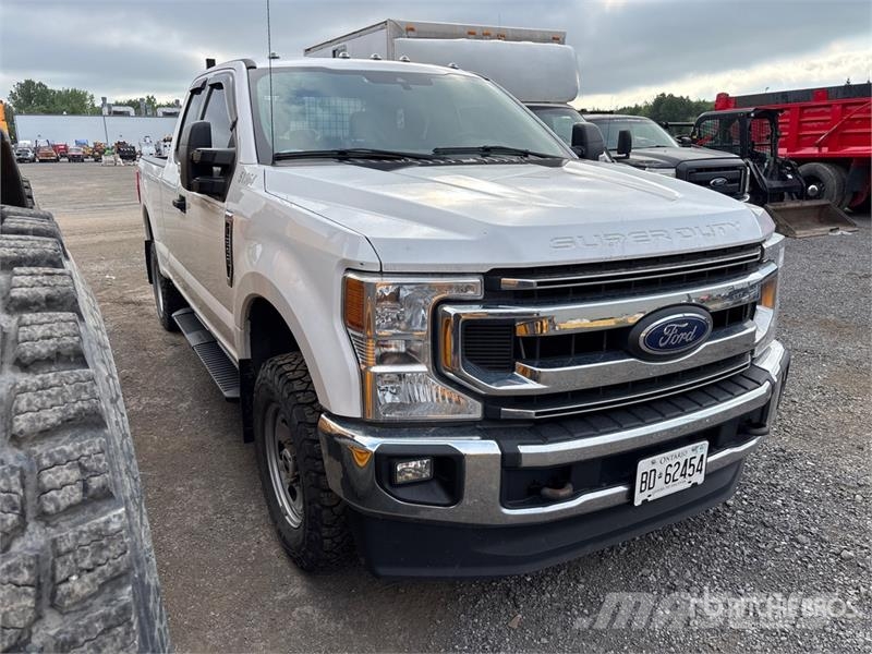 Ford F-250 XLT 4x4 Extended Cab Pickup (Inoperable) Άλλα Vans