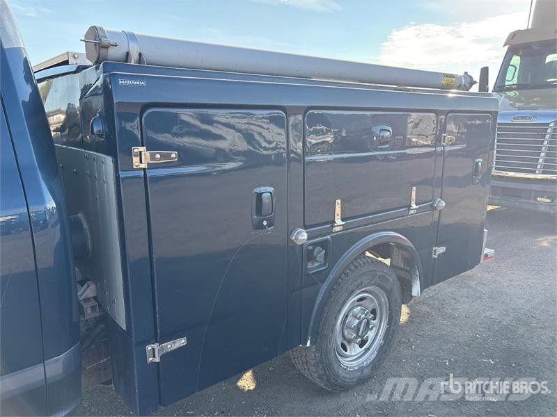 Ford F-250 XLT 4x4 Extended Cab Utility Truck Pik up kamioni