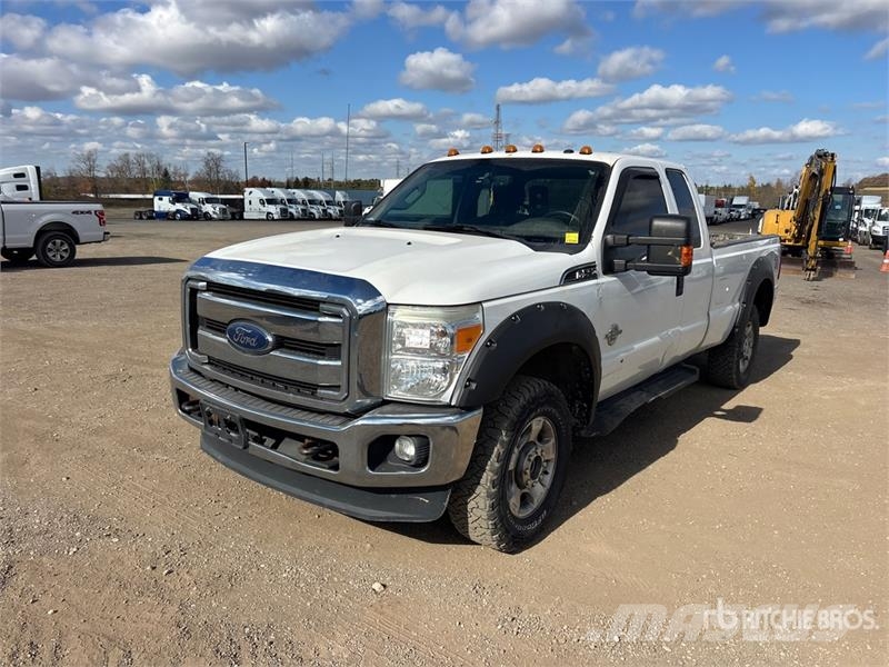 Ford F-250 XLT 4x4 Extended Cab Pickup Inne