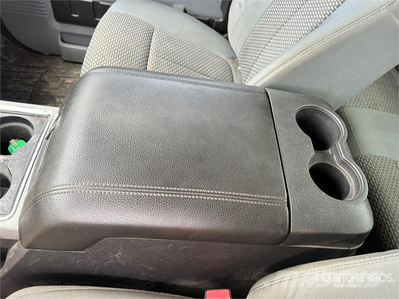Ford F-250 XLT 4x4 Extended Cab Pickup Ostalo