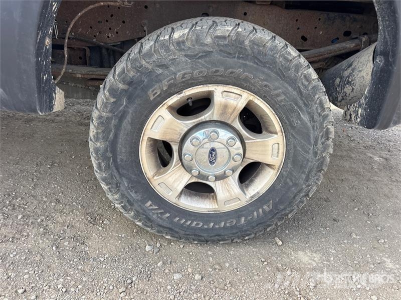 Ford F-250 XLT 4x4 Extended Cab Pickup Inne