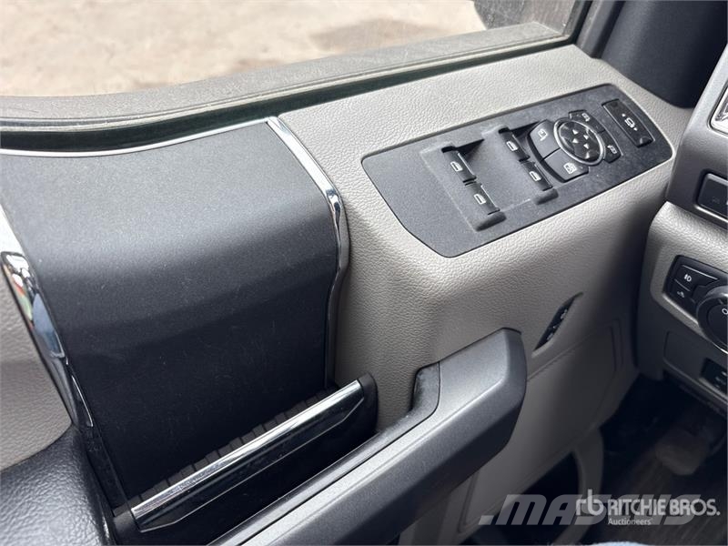 Ford F-250 XLT 4x4 Extended Cab Pickup 其他