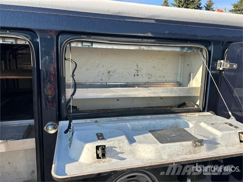 Ford F-250 XLT 4x4 Extended Cab Utility Truck Pik up kamioni