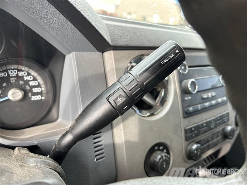 Ford F-250 XLT 4x4 Extended Cab Pickup Ostalo