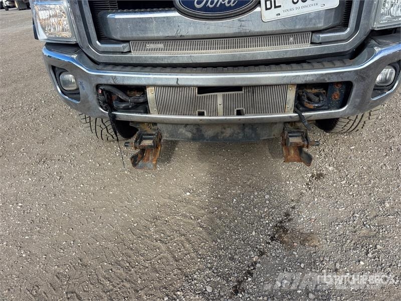 Ford F-250 XLT 4x4 Extended Cab Pickup Ostalo