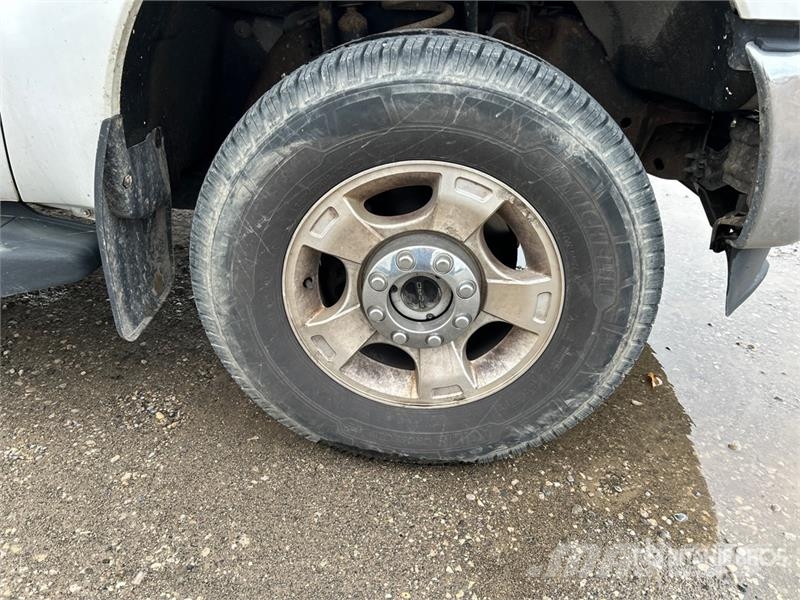 Ford F-250 XLT 4x4 Extended Cab Pickup Ostalo