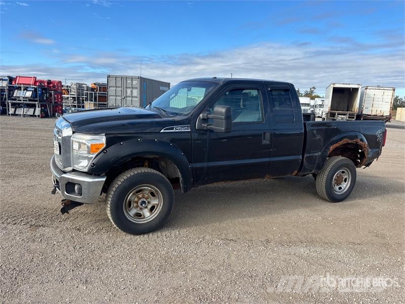 Ford F-250 XLT 4x4 Extended Cab Pickup Ostalo