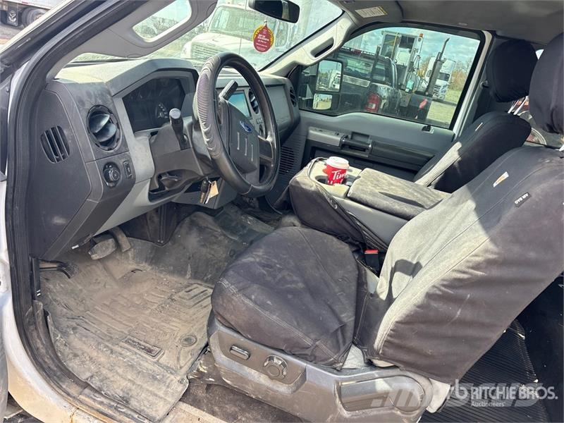 Ford F-250 XLT 4x4 Extended Cab Pickup Inne