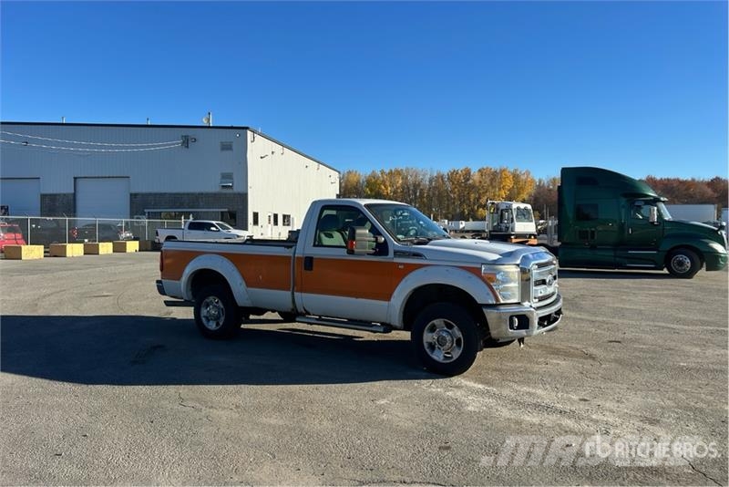 Ford F-250 XLT 4x4 Pickup Inne