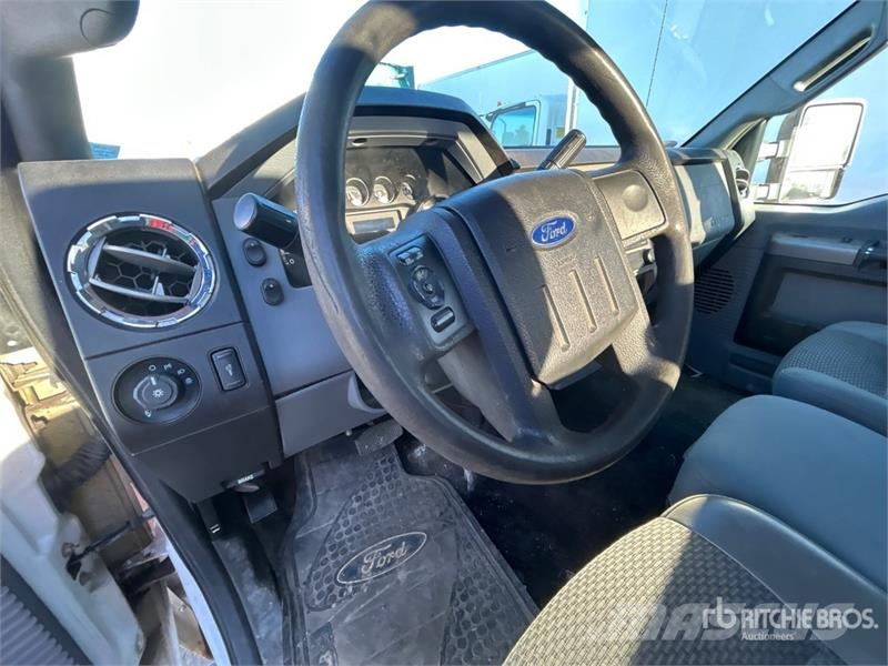 Ford F-250 XLT 4x4 Pickup Inne