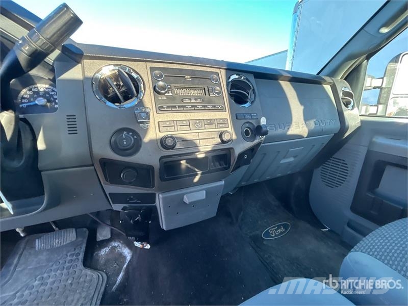 Ford F-250 XLT 4x4 Pickup Inne