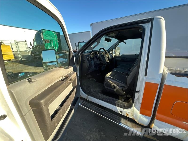Ford F-250 XLT 4x4 Pickup Inne
