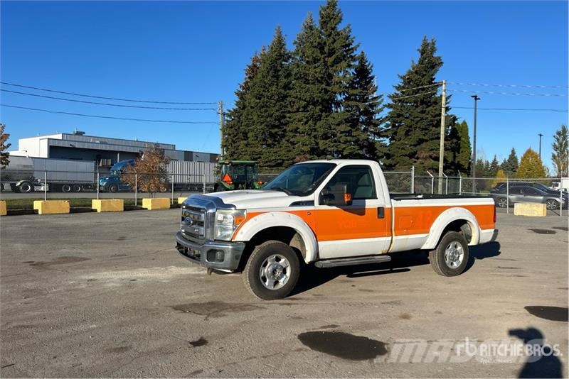 Ford F-250 XLT 4x4 Pickup Inne