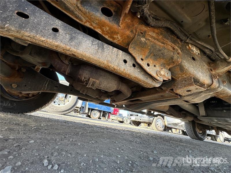 Ford F-250 XLT 4x4 Utility Truck Pikaplar