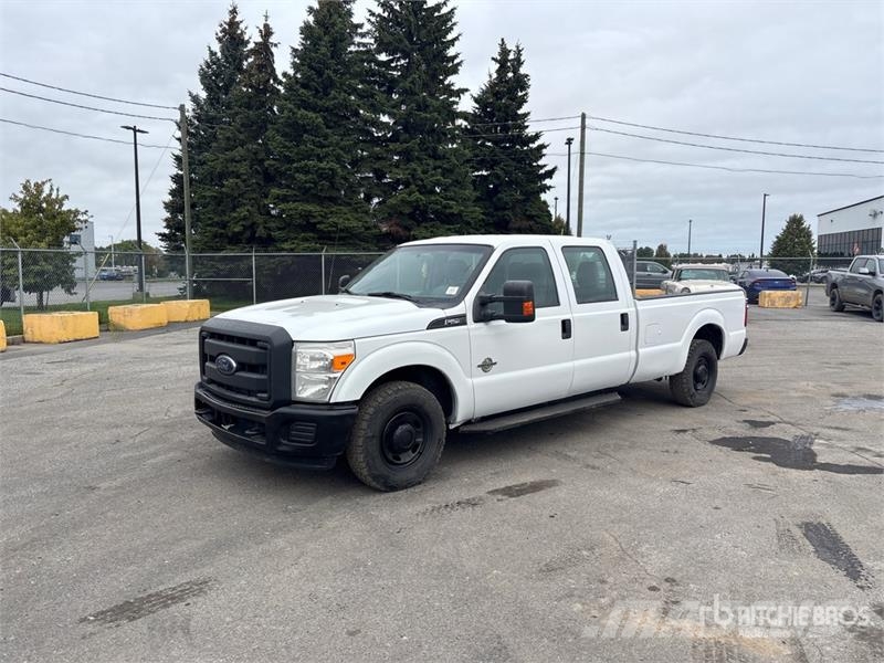 Ford F-250XL XL 4x2 Crew Cab Pickup Other