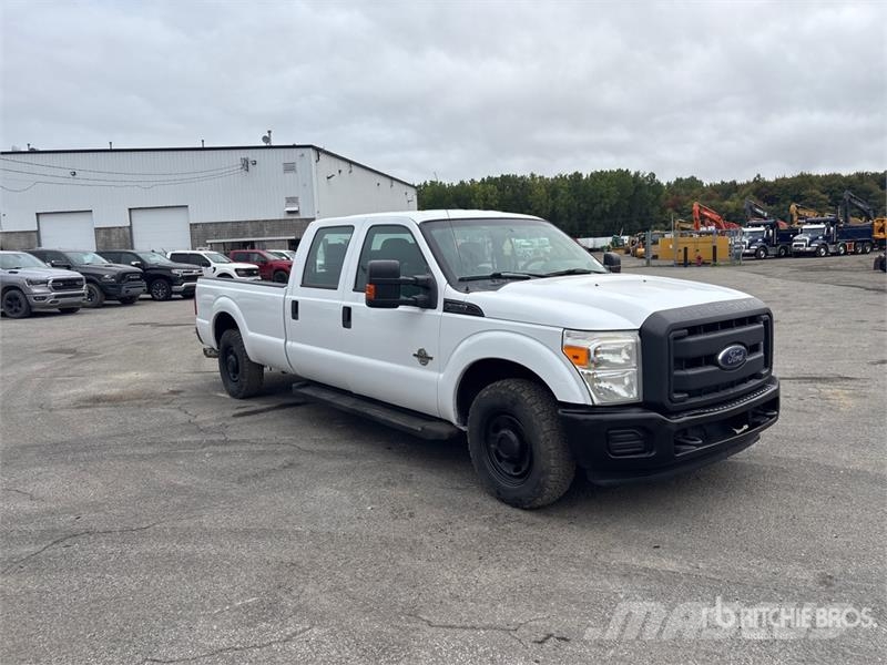 Ford F-250XL XL 4x2 Crew Cab Pickup Other