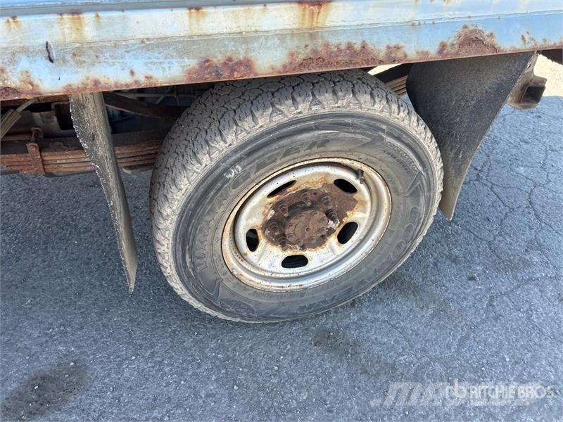 Ford F-350 Flatbed / Dropside trucks