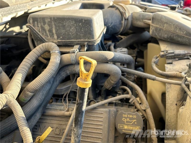 Ford F-350 شاحنات مسطحة/مفصلية الجوانب