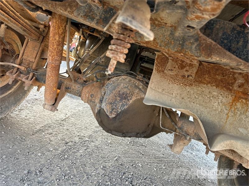 Ford F-350 شاحنات مسطحة/مفصلية الجوانب