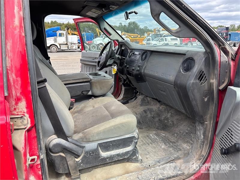 Ford F-350 4x4 Crew Cab Utility Truck Pickup/planbiler