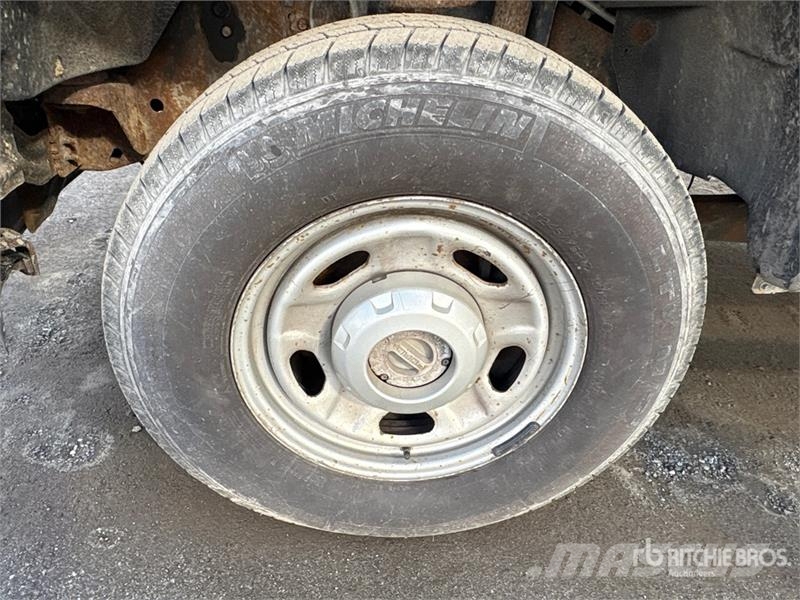 Ford F-350 4x4 Crew Cab Pickup Otras furgonetas