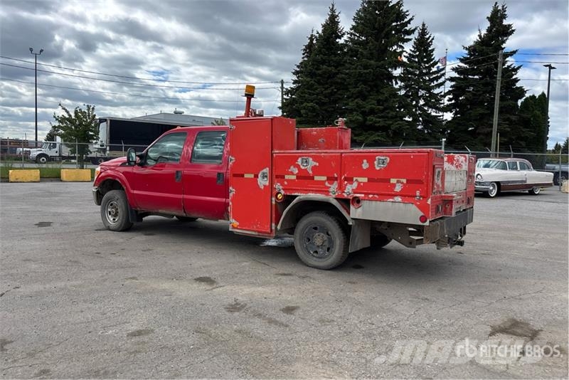 Ford F-350 4x4 Crew Cab Utility Truck Pickup/planbiler