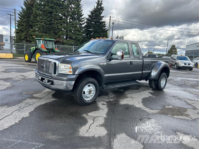 Ford F-350 4x4 Extended Cab Pickup Прочие фургоны