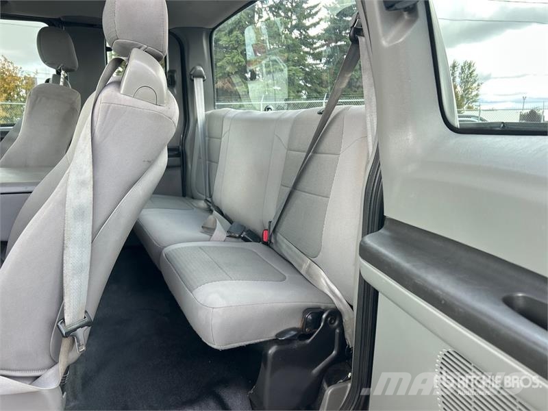 Ford F-350 4x4 Extended Cab Pickup Прочие фургоны