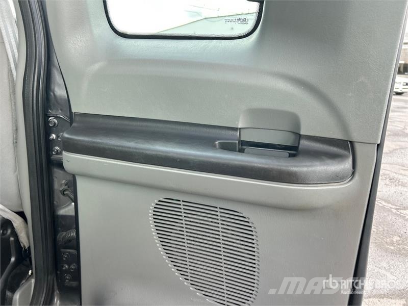 Ford F-350 4x4 Extended Cab Pickup Прочие фургоны