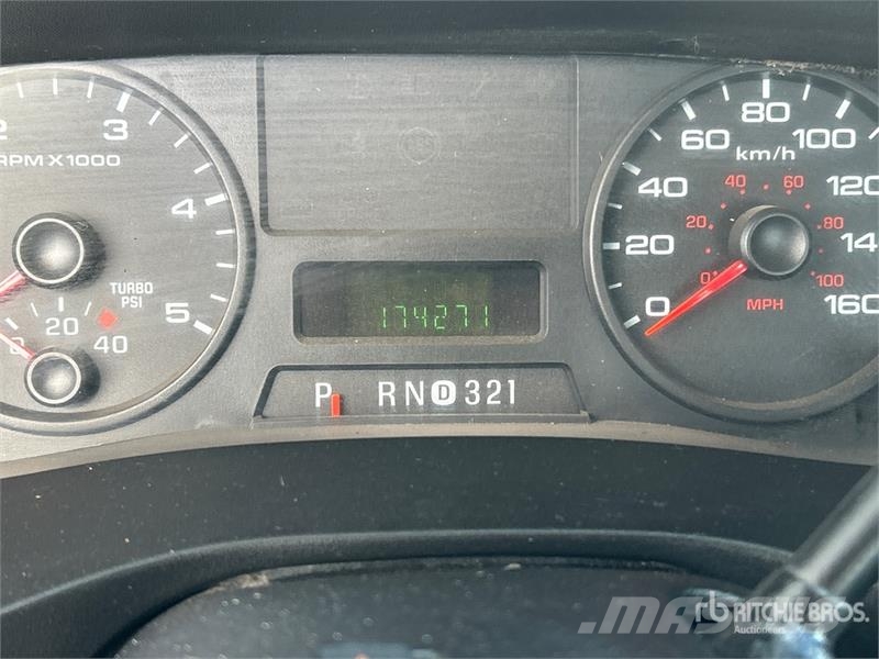 Ford F-350 4x4 Extended Cab Pickup Прочие фургоны