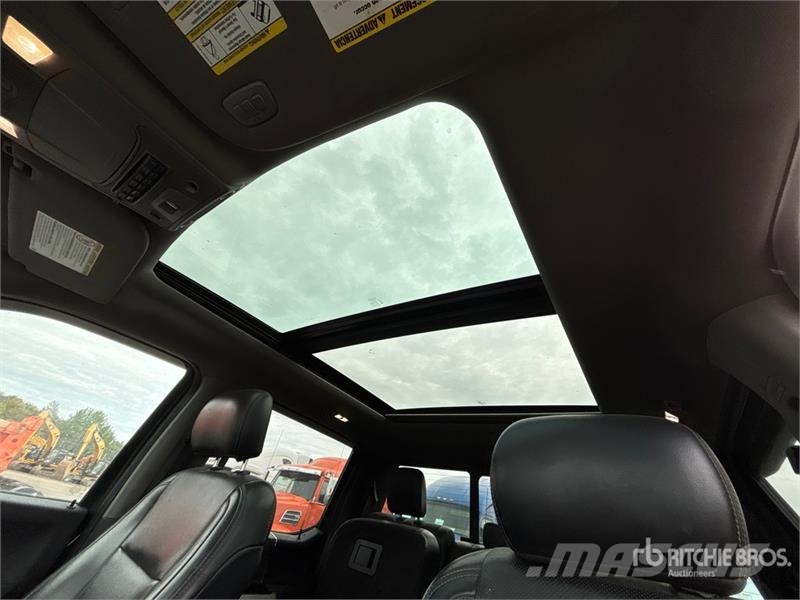 Ford F-350 Lariat 4x4 Crew Cab Pickup Ostalo