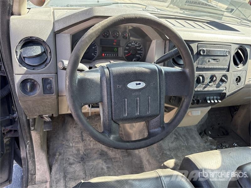 Ford F-350 XL 4x2 Crew Cab Pickup Άλλα Vans