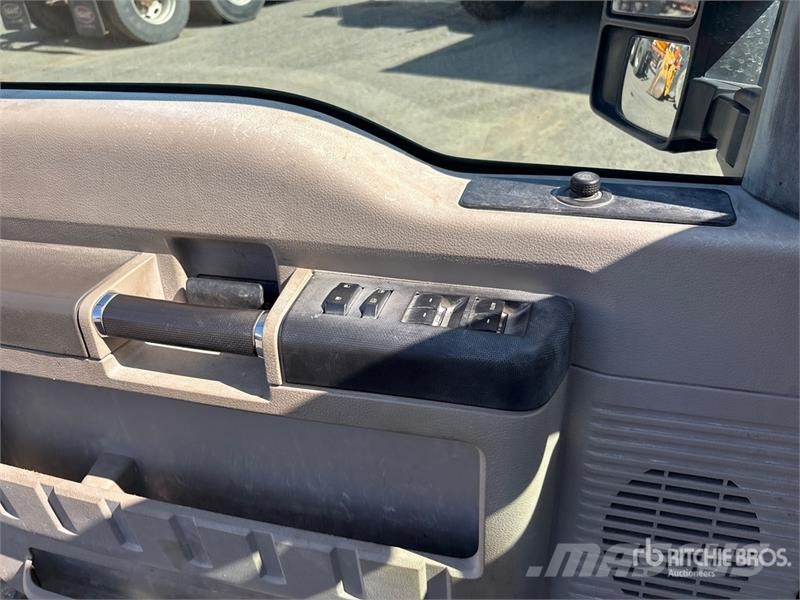 Ford F-350 XL 4x2 Crew Cab Pickup Άλλα Vans