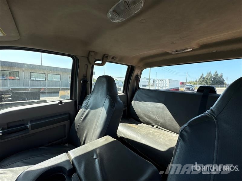Ford F-350 XL 4x2 Crew Cab Pickup Άλλα Vans