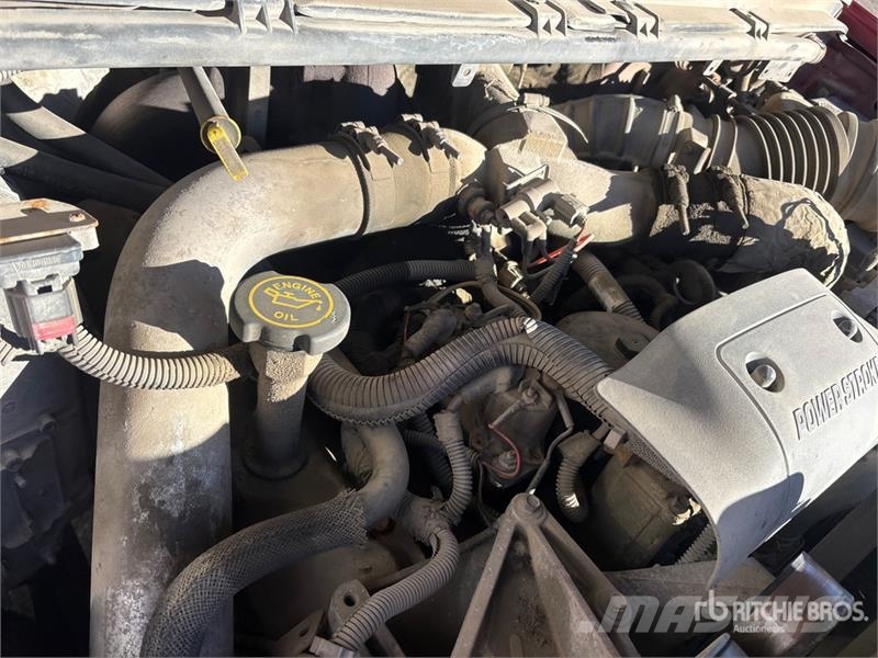 Ford F-350 XL 4x2 Crew Cab Pickup Otras furgonetas