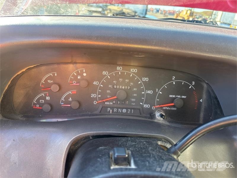 Ford F-350 XL 4x2 Crew Cab Pickup Otras furgonetas