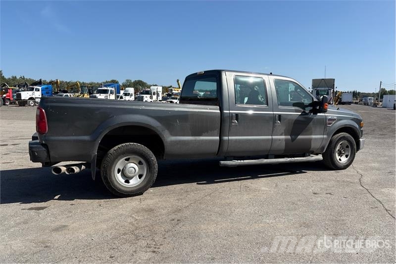 Ford F-350 XL 4x2 Crew Cab Pickup Άλλα Vans
