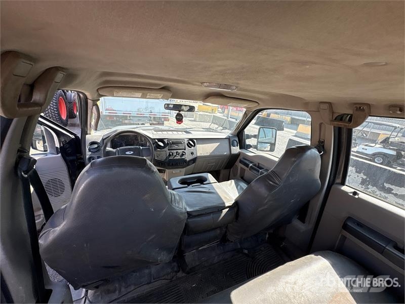 Ford F-350 XL 4x2 Crew Cab Pickup Άλλα Vans