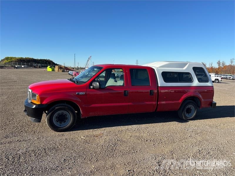 Ford F-350 XL 4x2 Crew Cab Pickup Otras furgonetas