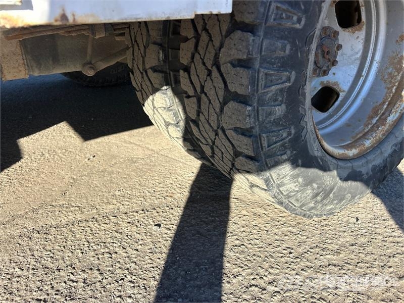 Ford F-350 XL 4x2 Crew Cab Service Truck Komunální / Multi-užitková vozidla