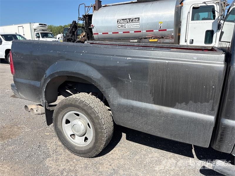 Ford F-350 XL 4x2 Crew Cab Pickup Άλλα Vans
